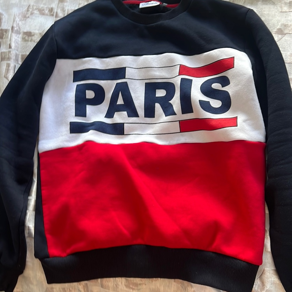 Same Paris sweater but M SIZE